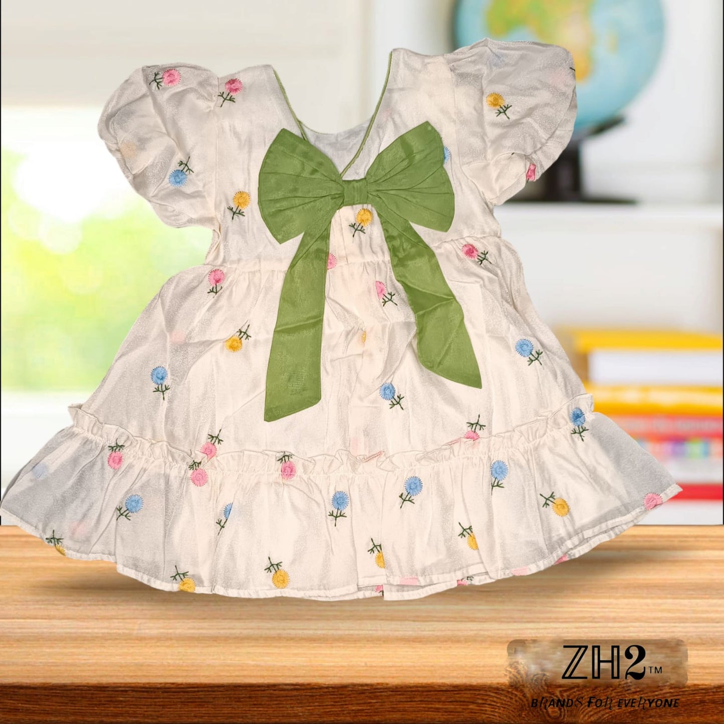 Imported Girls Small Bow Embroidery Flowers Summer Dress